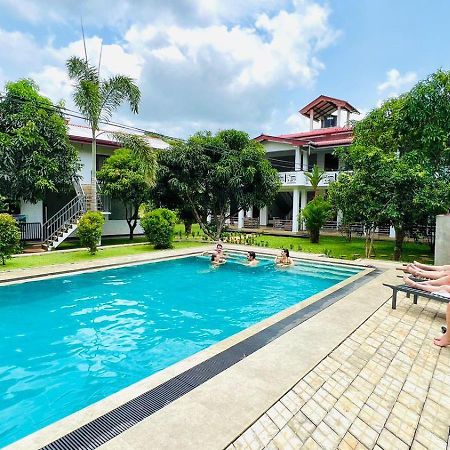 Sigiriya Sun Shine Villa Bagian luar foto