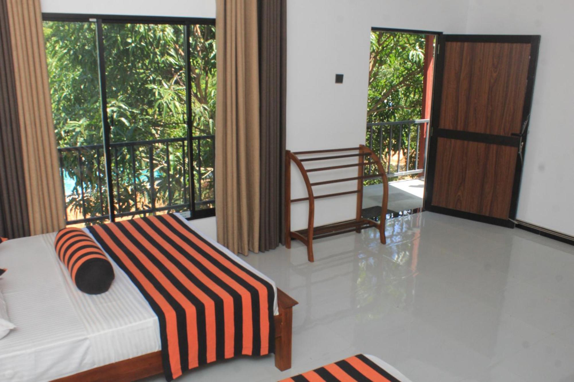 Sigiriya Sun Shine Villa Bagian luar foto