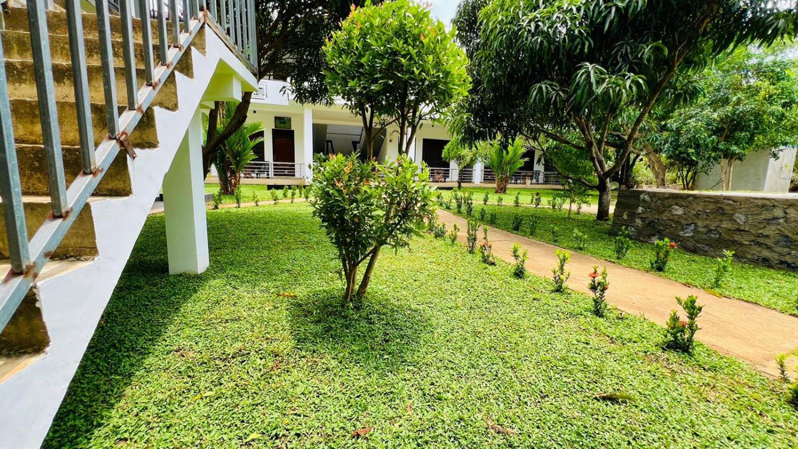 Sigiriya Sun Shine Villa Bagian luar foto
