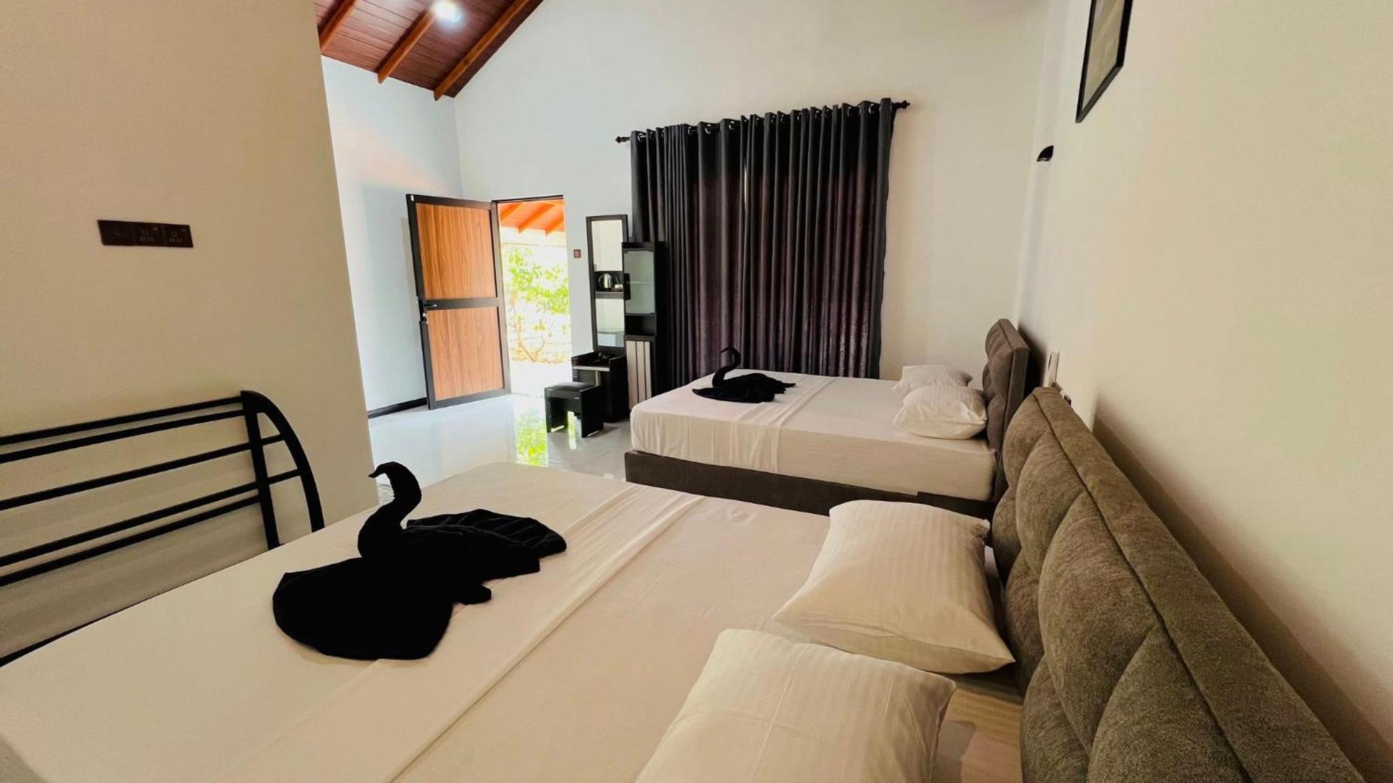 Sigiriya Sun Shine Villa Bagian luar foto